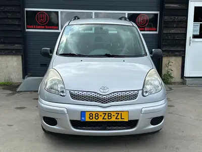 Toyota Yaris Verso - Thumbnail 6