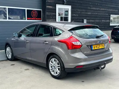 Ford Focus - Thumbnail 28