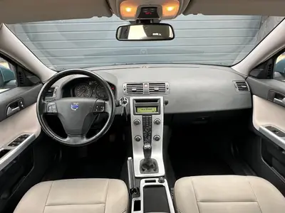 Volvo V50 - Thumbnail 11