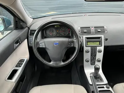 Volvo V50 - Thumbnail 14