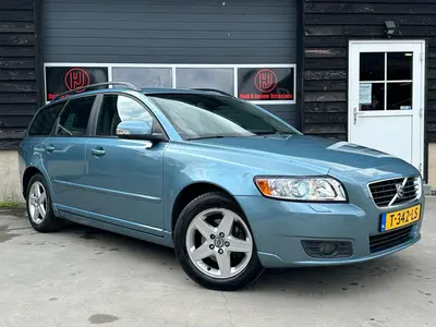 Volvo V50 - Thumbnail 3