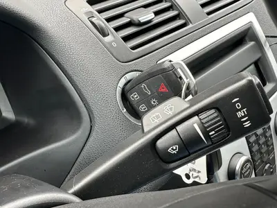 Volvo V50 - Thumbnail 23