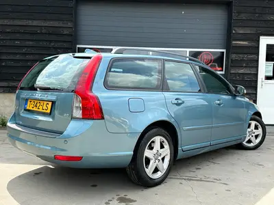 Volvo V50 - Thumbnail 4