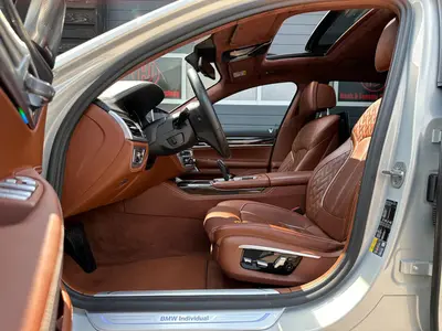 BMW 7 Serie - Thumbnail 11