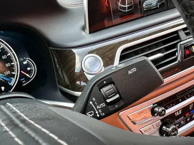 BMW 7 Serie - Thumbnail 26