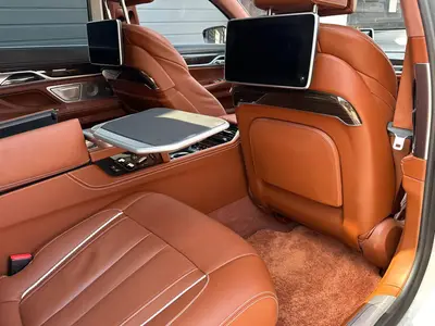 BMW 7 Serie - Thumbnail 33