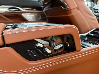 BMW 7 Serie - Thumbnail 34