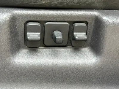 Jeep Cherokee - Thumbnail 19