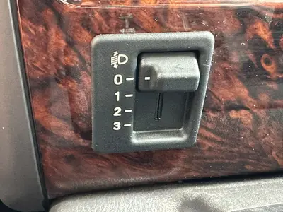 Jeep Cherokee - Thumbnail 20