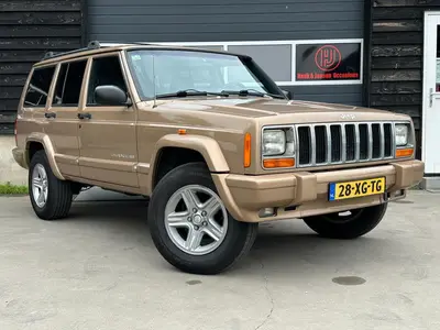 Jeep Cherokee - Thumbnail 3
