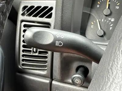 Jeep Cherokee - Thumbnail 24