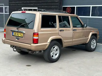Jeep Cherokee - Thumbnail 41