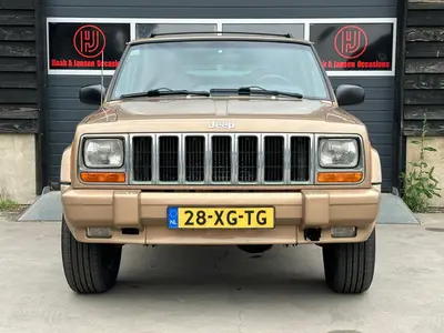 Jeep Cherokee - Thumbnail 8