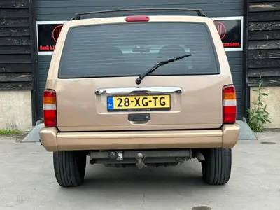 Jeep Cherokee - Thumbnail 9