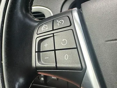 Volvo V40 - Thumbnail 18