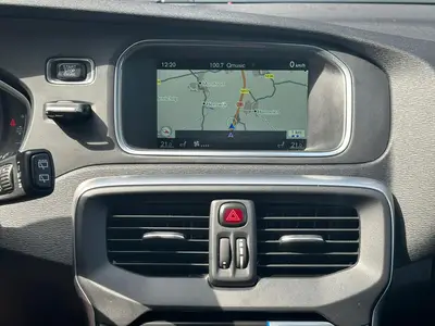 Volvo V40 - Thumbnail 23