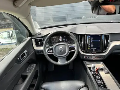 Volvo XC60 - Thumbnail 16