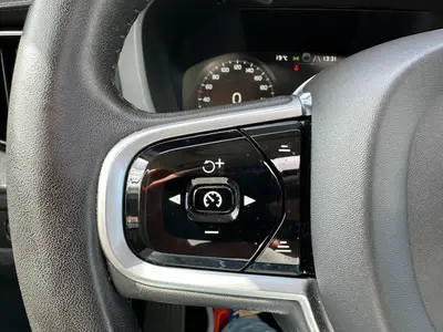 Volvo XC60 - Thumbnail 27