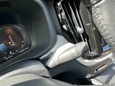 Volvo XC60 - Thumbnail 28