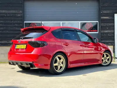 Subaru Impreza - Thumbnail 5