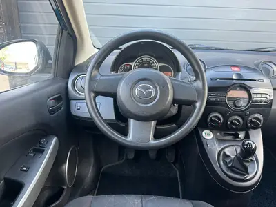 Mazda 2 - Thumbnail 15