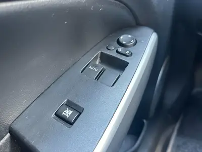 Mazda 2 - Thumbnail 23