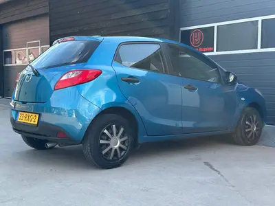 Mazda 2 - Thumbnail 25