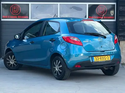 Mazda 2 - Thumbnail 5