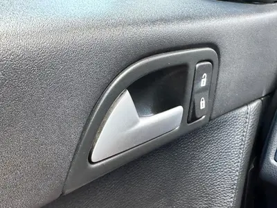 Volvo V50 - Thumbnail 25