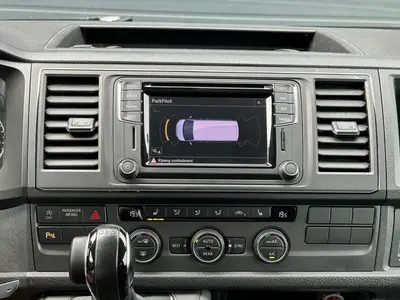 Volkswagen Transporter Caravelle - Thumbnail 17