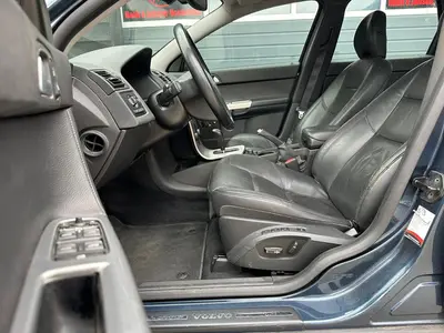 Volvo V50 - Thumbnail 10