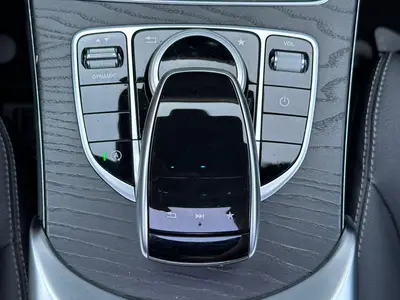 Mercedes-Benz C-Klasse - Thumbnail 19