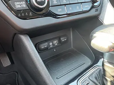 Kia Niro - Thumbnail 19