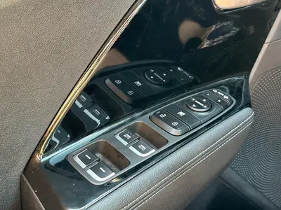 Kia Niro - Thumbnail 28