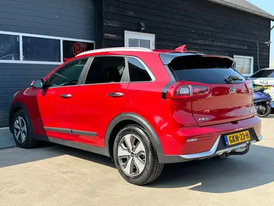 Kia Niro - Thumbnail 32