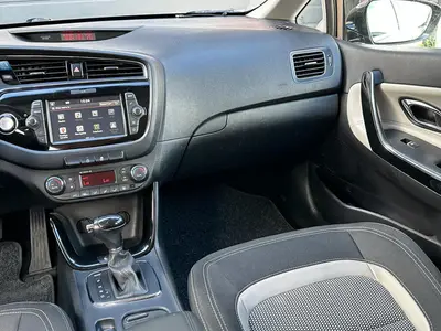 Kia cee'd - Thumbnail 13
