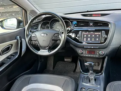 Kia cee'd - Thumbnail 14