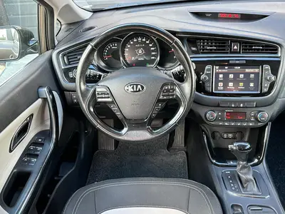 Kia cee'd - Thumbnail 15