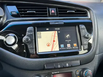 Kia cee'd - Thumbnail 18