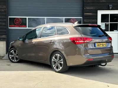 Kia cee'd - Thumbnail 4