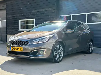 Kia cee'd - Thumbnail 38