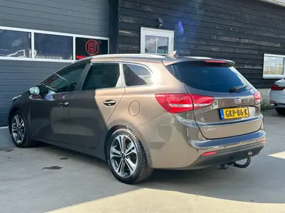 Kia cee'd - Thumbnail 39