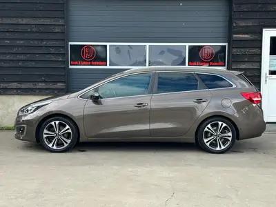 Kia cee'd - Thumbnail 8