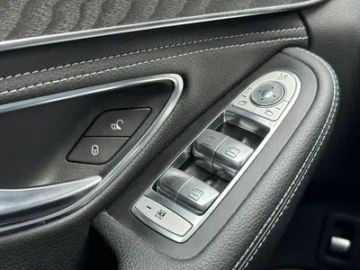 Mercedes-Benz C-Klasse - Thumbnail 15