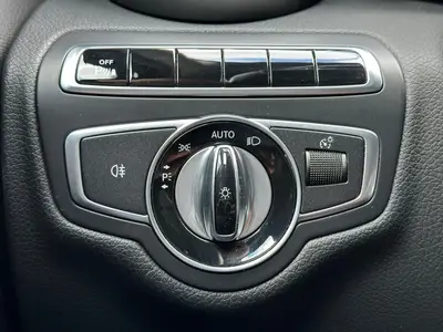 Mercedes-Benz C-Klasse - Thumbnail 17