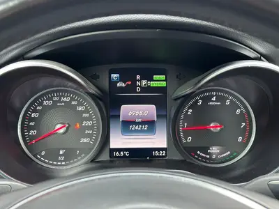 Mercedes-Benz C-Klasse - Thumbnail 22