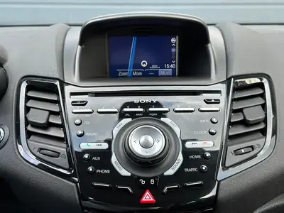 Ford Fiesta - Thumbnail 17