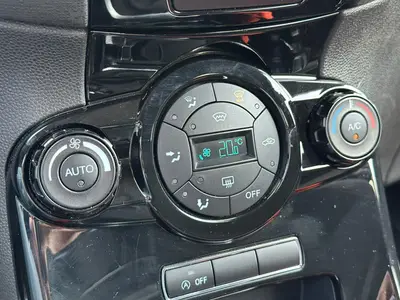 Ford Fiesta - Thumbnail 18