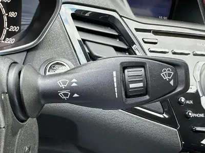 Ford Fiesta - Thumbnail 25