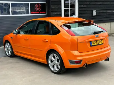 Ford Focus - Thumbnail 29